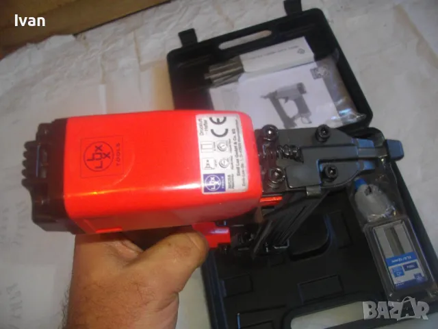 НОВ Малък Немски ПНЕВМАТИЧЕН ТАКЕР за скоби 6-16мм Дърводелски Тапицерски Пълен комплект LUX TOOLS, снимка 5 - Други инструменти - 47532147