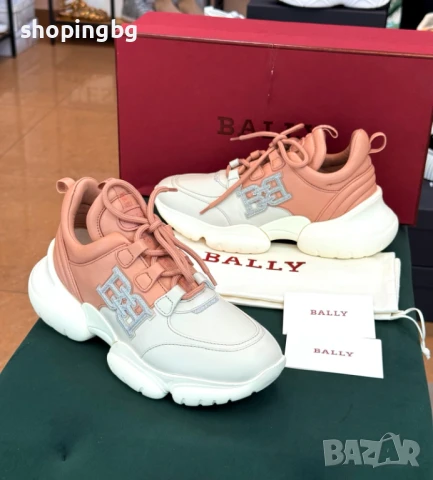 Лимитиран модел дамски сникърси BALLY  666 лв.