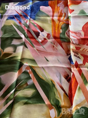 Louis Vuitton vintage scarf оригинален шал, снимка 5 - Шалове - 33119707