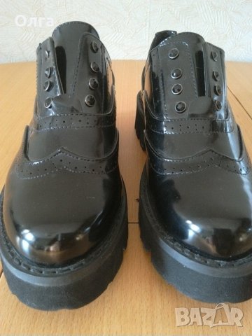 Лачени обувки N37