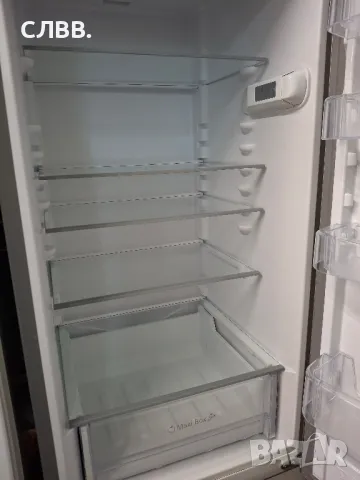 Продавам хладилник BAUKNECHT, снимка 5 - Хладилници - 49430657