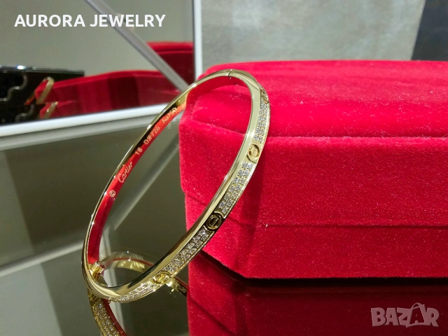 CARTIER Love Small Paved Gold Diamonds Гривна с Отверка, снимка 2 - Гривни - 53029594