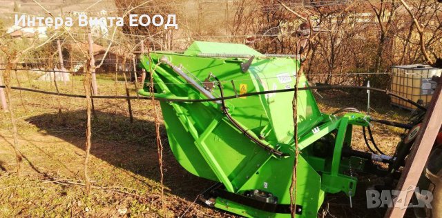 Раздробител за резитбени пръчки и тревна маса с контейнер и хидравлично изсипване 1600 мм работна ши