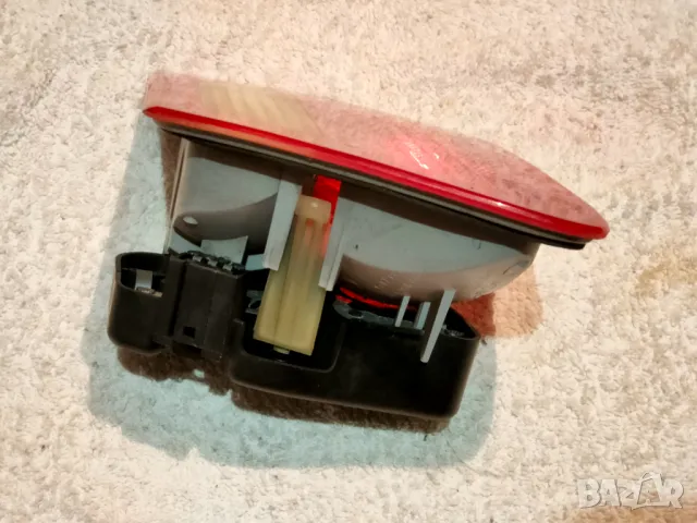 Дясна стоп светлина - вътрешна част за багажник на BMW E46 Комби, снимка 5 - Части - 48122788