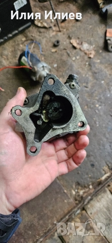 Вакуум помпа за рено 1.9 тди, снимка 2 - Части - 52696792