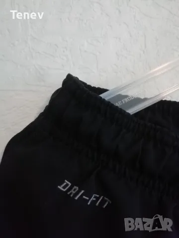 Manchester United Nike оригинални къси гащи шорти Манчестър Юнайтед, снимка 9 - Спортни дрехи, екипи - 50044354