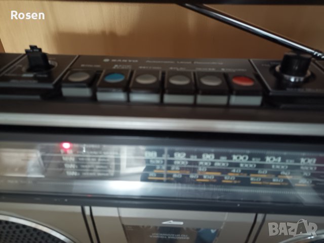 Продавам радиокасетофон Sanyo M 9930 k Japan, снимка 4 - Радиокасетофони, транзистори - 42971103