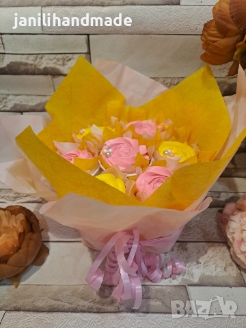 Букет от маслени кексчета