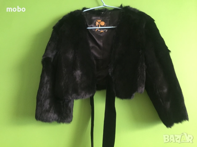 Болеро тип пелерина от истинска заешка кожа, марка LINNE, размер L