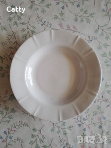 Порцеланови чинии, снимка 10 - Чинии - 40713271