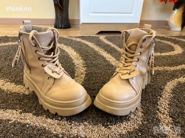 Детски момичешки зимни обувки-боти 35 номер, снимка 2 - Детски боти и ботуши - 51496379