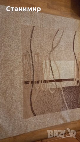 Продавам килим