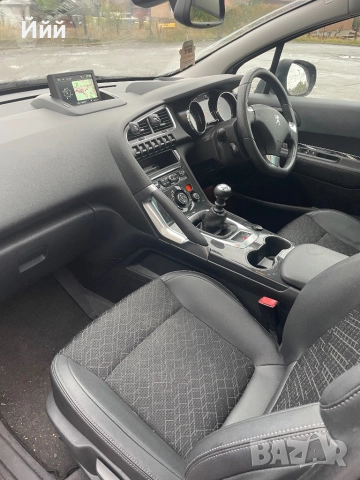 Салон за Пежо 3008 фейс