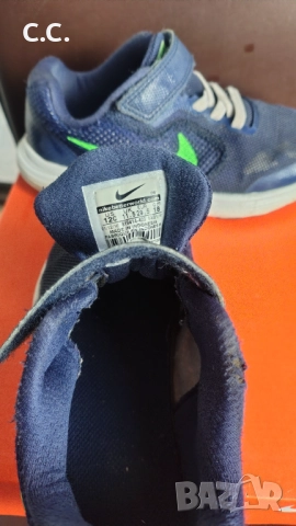 Оригинални Nike маратонки, номер 29.5, снимка 5 - Детски маратонки - 52001091
