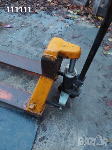 Палетна  количка работеща , снимка 4 - Индустриална техника - 37676133