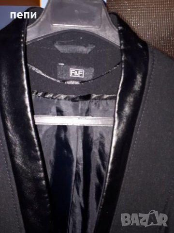 Дамско сако, снимка 2 - Сака - 27123575