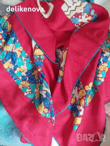 must de Cartier.  Original. 100% Коприна , снимка 3 - Шалове - 43347850