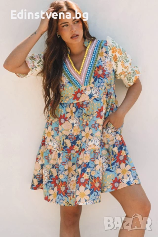 Дамска къса рокля с флорален принт, V-образно деколте и плетени детайли, снимка 5 - Рокли - 53081867