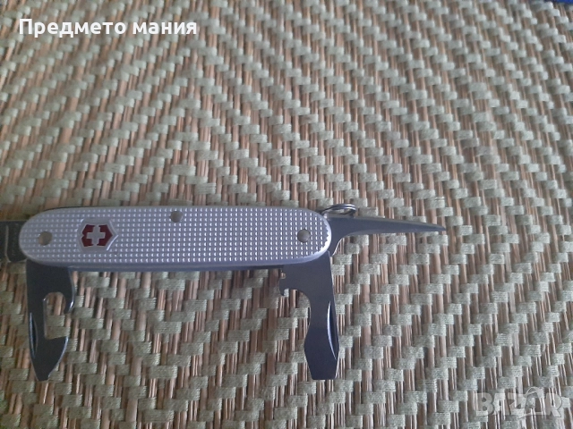 Оригинално швейцарско ножче Victorinox викторинокс  (Alox), снимка 4 - Ножове - 52913851