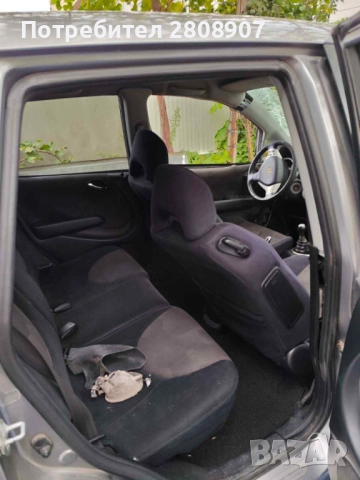 Продава Хонда Джаз (удар), снимка 5 - Автомобили и джипове - 52428081