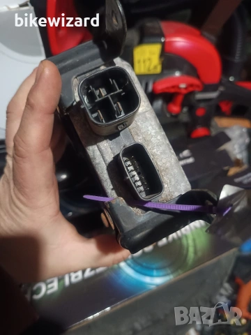 Lexus is220 модул / компютъ кормилна рейка 89650-53010, снимка 2 - Части - 53113620