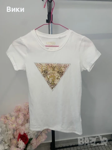 Тениска Guess в размер S, снимка 8 - Тениски - 50663528