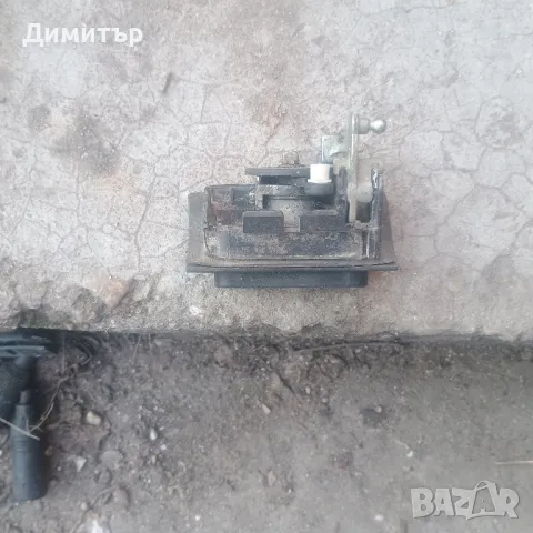 Патрон - Бутон Заден Капак За Фолксваген Голф 3 1994г Хечбек / VW Golf 3 1994y Hechbek, снимка 2 - Части - 49031900