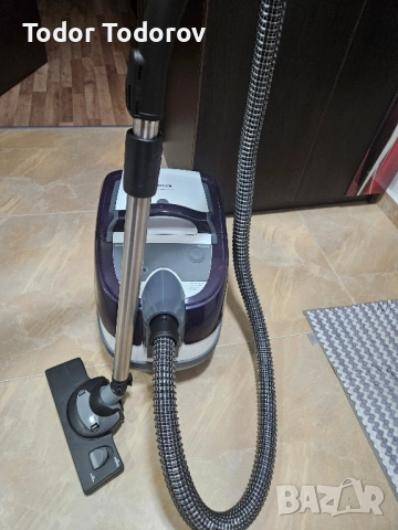 Bosch BWD41720- прахосмукачка за мокро и сухо почистване(СЪСТОЯНИЕ ОТЛИЧНО!!!)