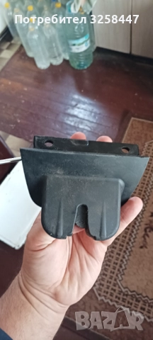 Брава заден капак Ауди А3