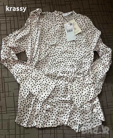НОВА дамска сатенена блуза на точки (размер XS)