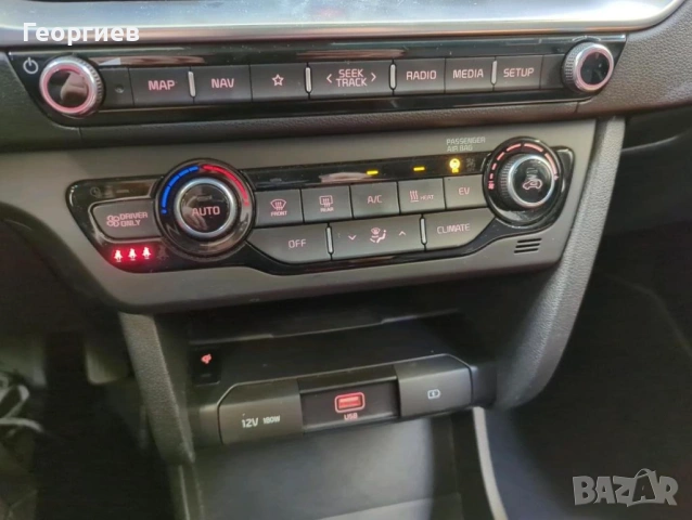 KIA e-Niro EV 64kWh ExecutiveLine+ full electric 204PS, снимка 12 - Автомобили и джипове - 53288578