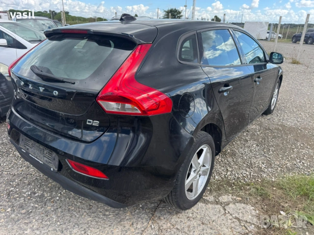 Volvo V40. 2.0 120k на части , снимка 6 - Автомобили и джипове - 53459458