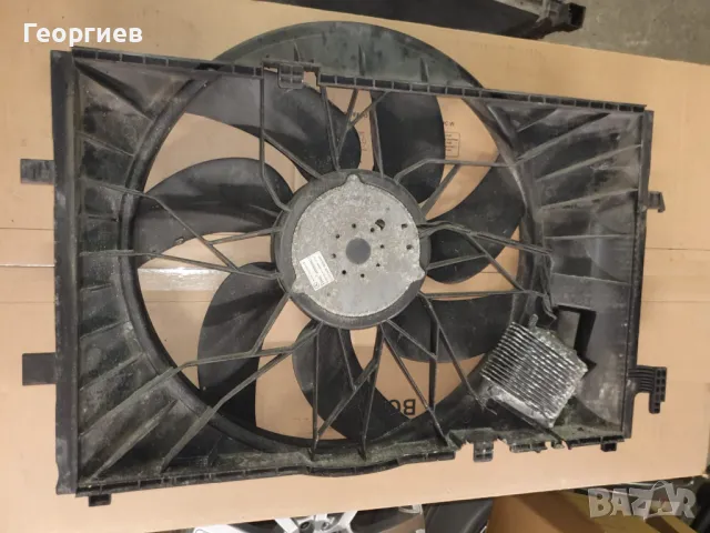 Охладителна перка радиатор за Мерцедес Ц класа W203 2.2 cdi, снимка 1