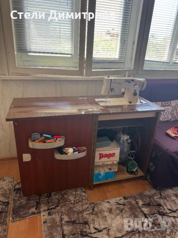 Шевна машина + шкаф 