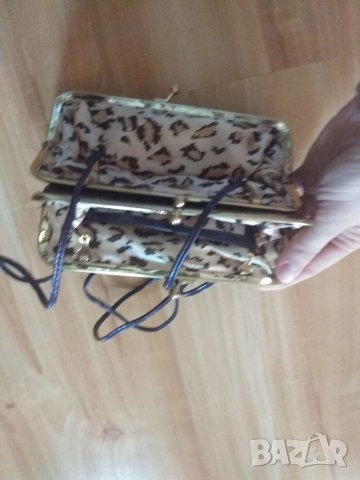 Дамски чанти, снимка 7 - Чанти - 38384265