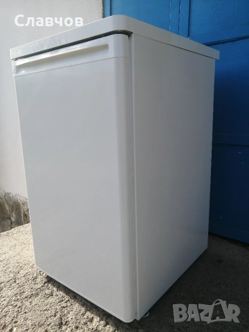 Малък хладилник с камера Bosch , снимка 2 - Хладилници - 52612236