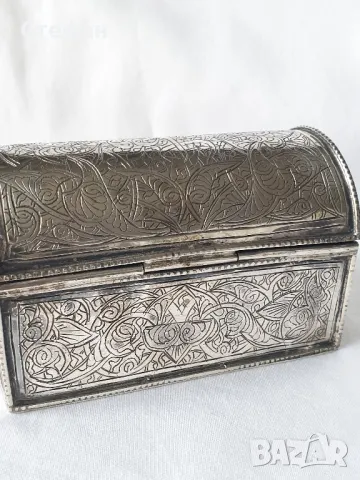 Сребърна кутия, снимка 4 - Антикварни и старинни предмети - 48447972