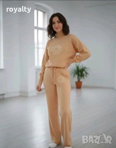 Бежов Дамски Комплект Фино Плетиво 