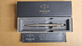 Елегантна Химикалка Parker Jotter GT, хром със злато, в кутия, снимка 2