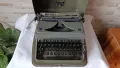 Стара пишеща машина TRIUMPH Perfekt - Germany - 1940" година, снимка 3
