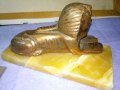 Стар МЕТАЛЕН ЕГИПЕТСКИ СВИНКС ПОМЕДНЕН с ПОСТАМЕНТ от ПОЛИРАН ЕСТЕСТВЕН АЛАБАСТЪР 42666, снимка 8