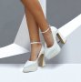 Обувки на ток - бял лак - VT2, снимка 1 - Сандали - 43084443