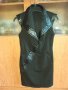  дамска рокля на Lucy в черен цвят с кожа
