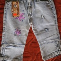 Дънков панталон 7/8 за момиче, нов, размер 4-5/години/, снимка 1 - Детски панталони и дънки - 37420401