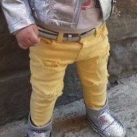 Детски дънки и блузка, снимка 13 - Детски панталони и дънки - 40019951