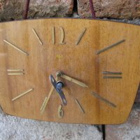 Стенен часовник, снимка 2 - Антикварни и старинни предмети - 28307728