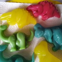 Динозаври от ароматен сапун, снимка 3 - Подаръци за рожден ден - 32462917