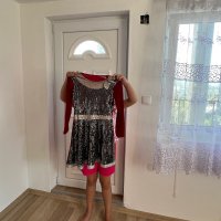 Кадифена рокля, снимка 1 - Детски рокли и поли - 37901845