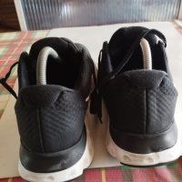 Маратонки Nike, снимка 4 - Спортни обувки - 43323979