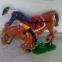 Френски конник оцветен изработен от олово , снимка 1 - Колекции - 37155669
